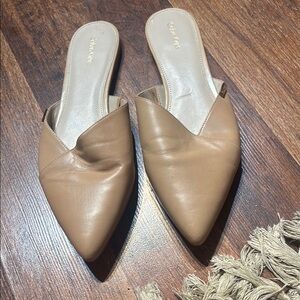 Calvin Klein Tan Mules Sleek Leather Design size 10